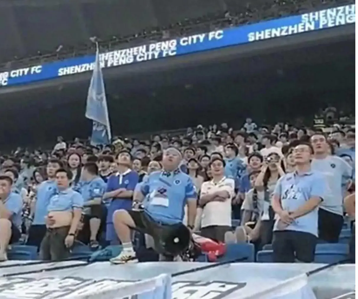 小时, 泽卡, 陷入愤怒