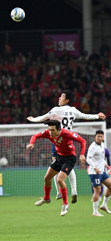 天龙连扑两, 两队常规赛, img